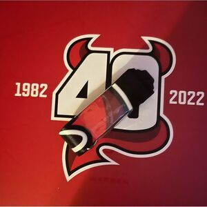 Nj Devils 40th anniversary special edition black lanyard & pin